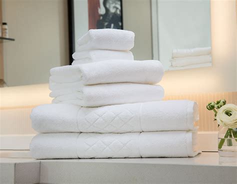 Elevate Your Travel Experience with Magic Linen Towels: Lightweight and Compact